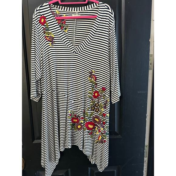 Caite White & Black Striped Floral Embroidery Tunic Mini Dress Size 2X - Picture 1 of 4